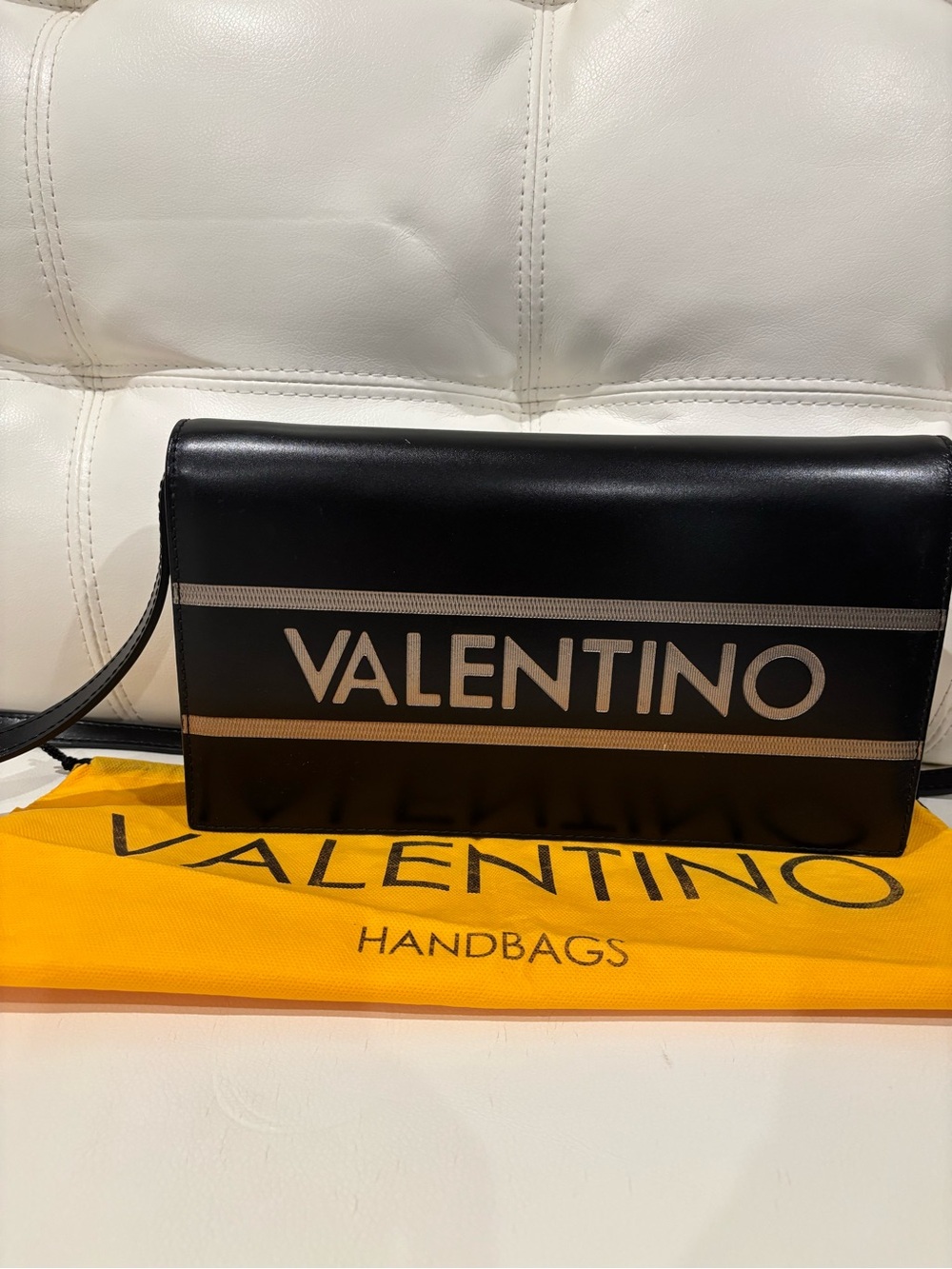 Vintage Valentino by Mario Valentino Black Leather Shoulder Bag - Made in Italy